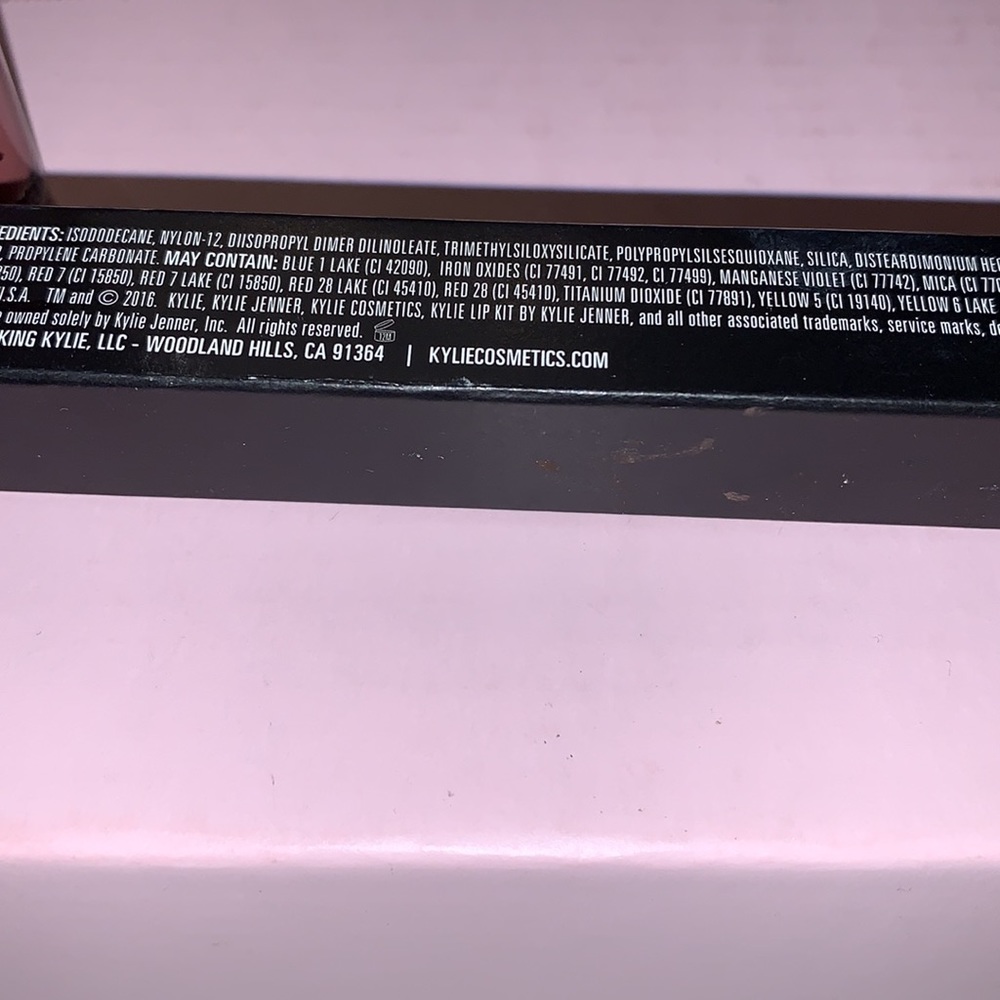 Kylie Jenner Matte Liquid Lipstick - Picture 4 of 7